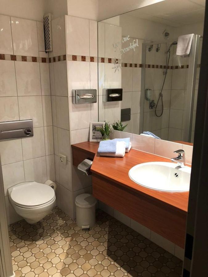 Marc5 Hotel Cadenberge エクステリア 写真