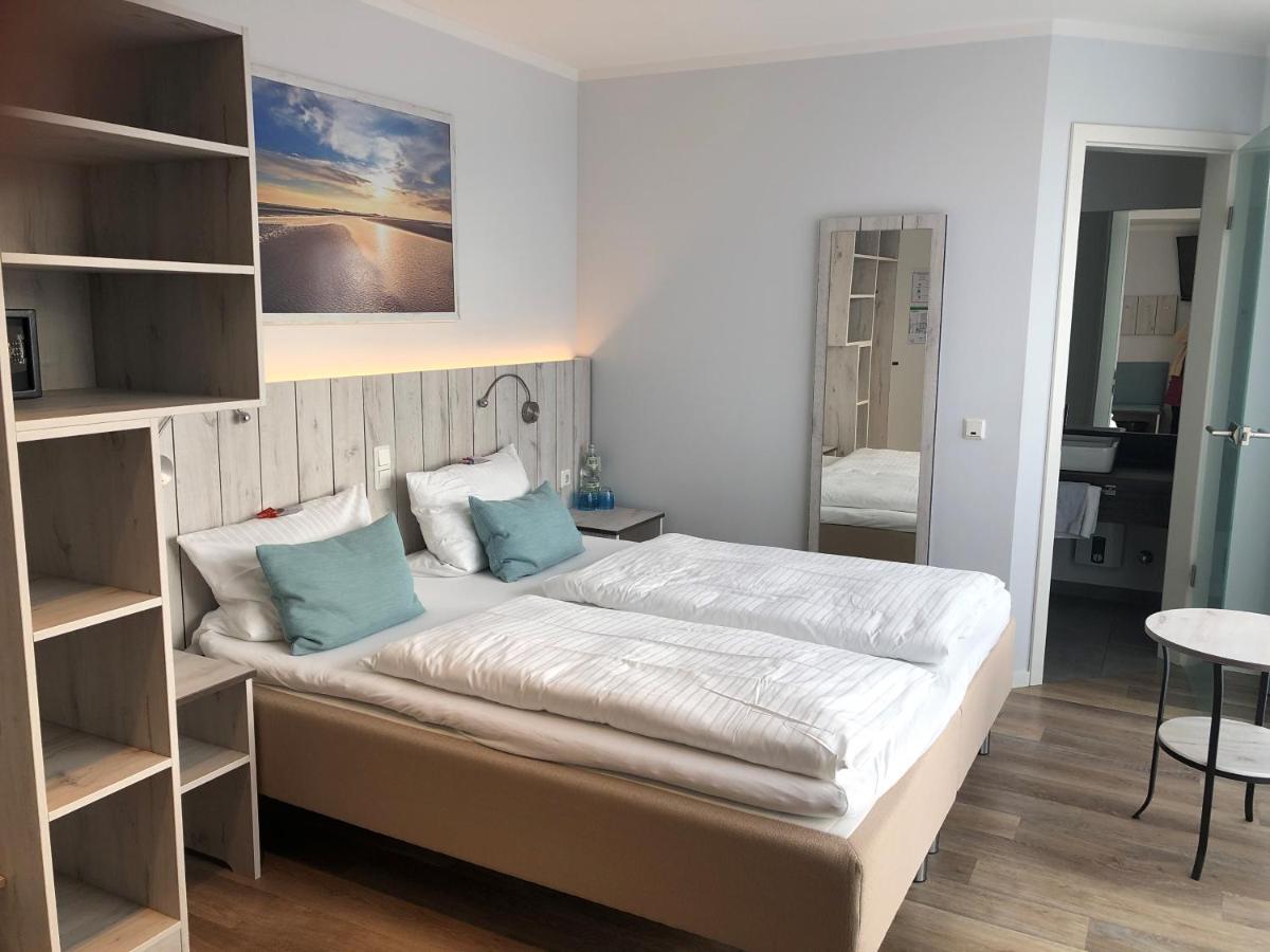 Marc5 Hotel Cadenberge エクステリア 写真